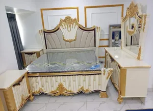 Vip Super King Size Bed Set With Make-Up Station