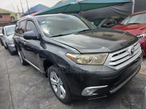 Toyota Highlander 2011 Gray