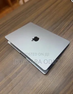 Laptop Apple MacBook Pro 2021 M1 16GB Apple M1 Pro SSD 512GB