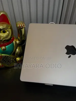 Laptop Apple MacBook Pro 2021 M1 32GB Apple M1 Pro SSD 512GB