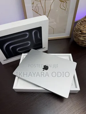 Laptop Apple MacBook Pro 2023 M3 18GB Apple M3 Pro SSD 512GB