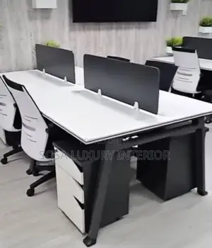 Quality Imported Office Workstation for 4