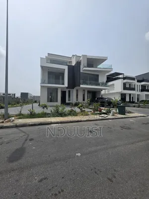 5bdrm Duplex in Cowrie Creek Estate, Lekki Phase 1 for sale