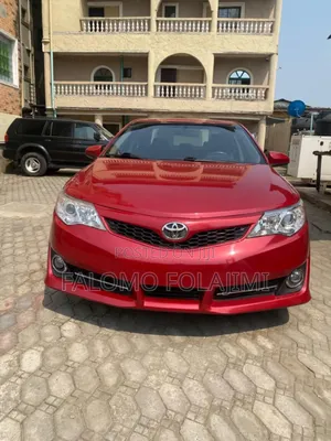 Toyota Camry SE 4dr Sedan (2.5L 4cyl 6A) 2012 Silver