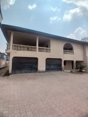 11bdrm Mansion in Bodija for rent