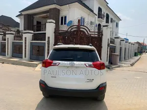 Toyota RAV4 Limited 4dr SUV AWD (2.5L 4cyl 6A) 2014 White