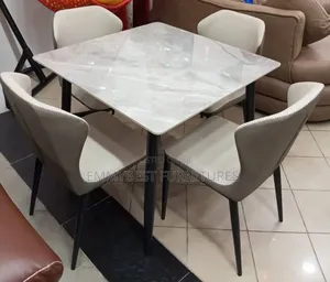 Classic Quality Dinning Table With Four Chairs.