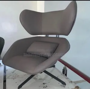 Relaxing Visitor Sofa Chair.
