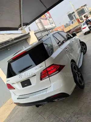 Mercedes-Benz GLE-Class AMG GLE 43 4MATIC 2017 White
