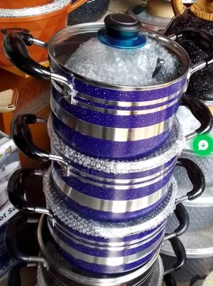 Non Stick Set of 3 Pots