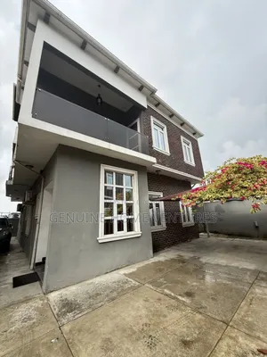 5bdrm Duplex in Brownstone Estate for sale
