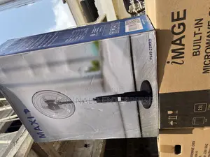 {}Maxi Rechargeable Fan 18 Inches