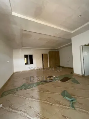 4bdrm Duplex in Life Camp for rent