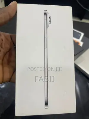 New Apple iPhone Air 256 GB Gray