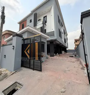 5bdrm Duplex in Ajao Estate Airport for sale
