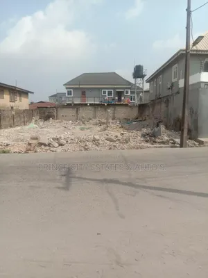 Lands in Surulere