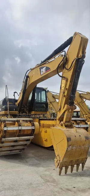 Caterpillar Swamp Buggy