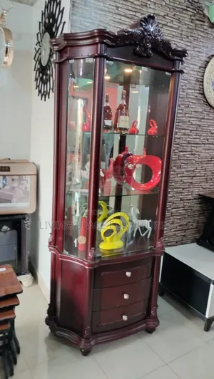 Royal Standing Wine Bar