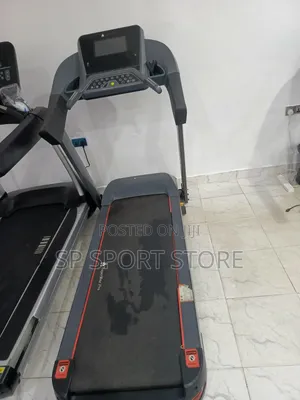 Supermax Semi Commercial 6hp Treadmill