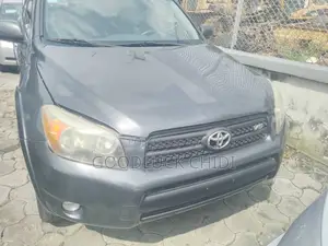 Toyota RAV4 2010