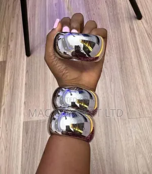 (Chunky Bangle)
