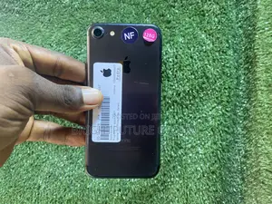 Apple iPhone 7 128 GB Black