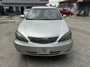 Toyota Camry 2003 Silver