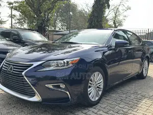 Lexus ES 2017 Blue