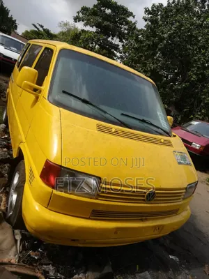 Volkswagen Transporter 2000 Yellow