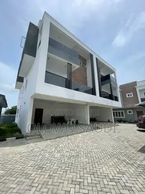 4bdrm Townhouse/Terrace in Ajah for sale