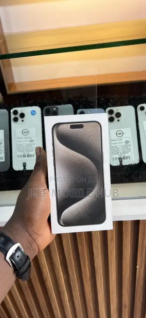 New Apple iPhone 15 Pro Max 256 GB Gold