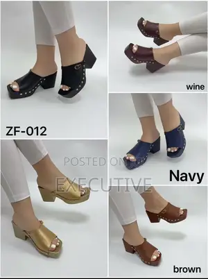 Trendy Wedge Slippers