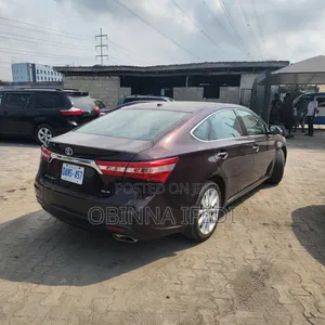 Toyota Avalon 2016