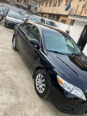 Toyota Camry LE 4dr Sedan (2.5L 4cyl 6AM) 2010 Black