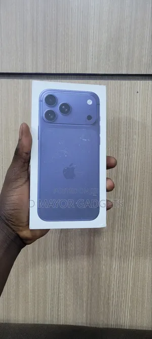 New Apple iPhone 17 Pro Max 256 GB Blue