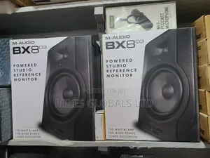 Bx8 D3 Studio Monitor