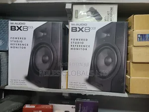 Bx8 D3 Studio Monitor