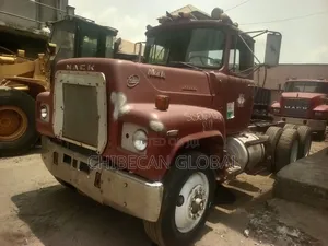 Mack Truck Head With 10 Tyres (Foreign Used)