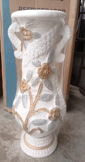 Standing Flower Vase