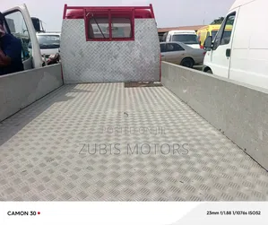 Mazda E2000 2000 Red
