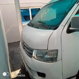 Foton View 2013 White