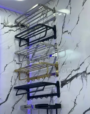 Modern Wall Mounted Bathroom Towel Rack With Hooks