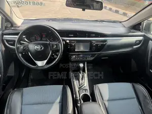 Toyota Corolla S 4dr Sedan (1.8L 4cyl CVT) 2014 White