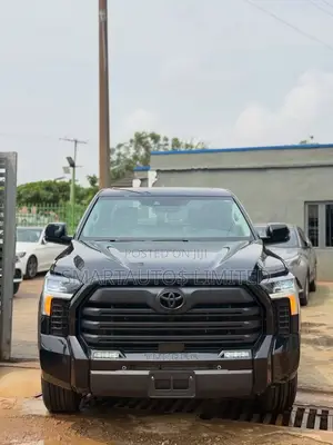 Toyota Tundra 2024 Black