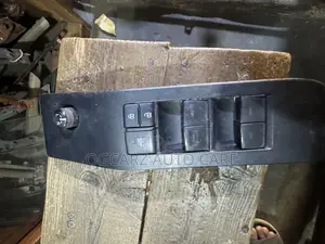 Master Control Pressing Button Highlander 2020 / 2022 / 2023 Avail