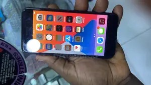 Apple iPhone 7 32 GB Black