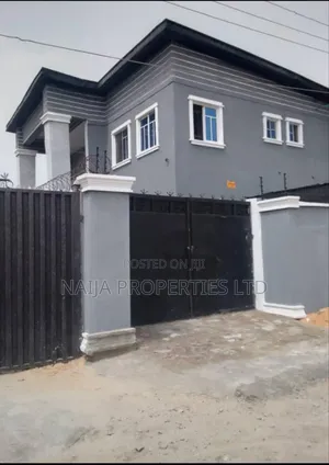 4bdrm Duplex in Lakowe for sale