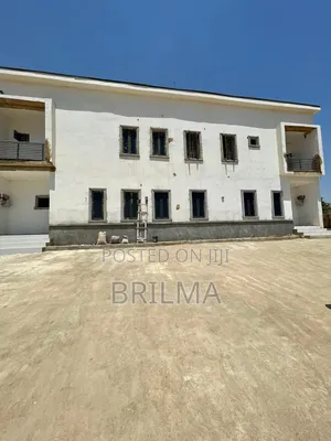 4bdrm Duplex in Life Camp for sale