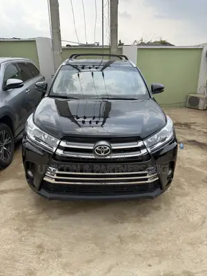 Toyota Highlander XLE 4dr SUV AWD (3.5L 6cyl 6A) 2015 Black