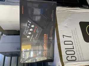 Nux Mg-300 Multi Effects Pedal